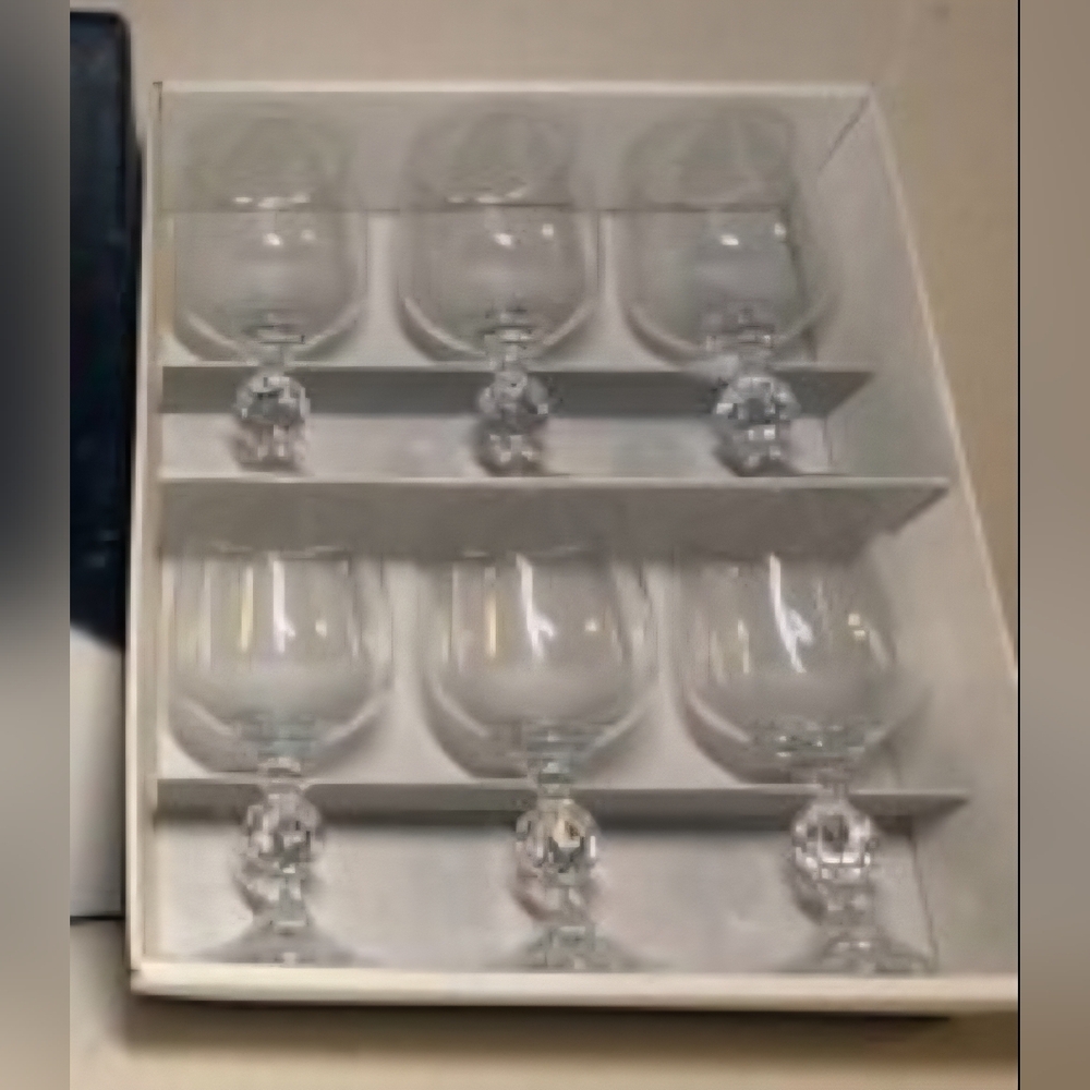 Set of 6 Crystal Wine Glasses